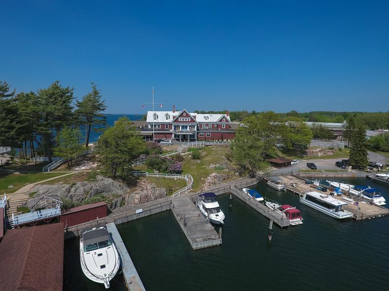Bonnie Castle & Marina Resort 3*