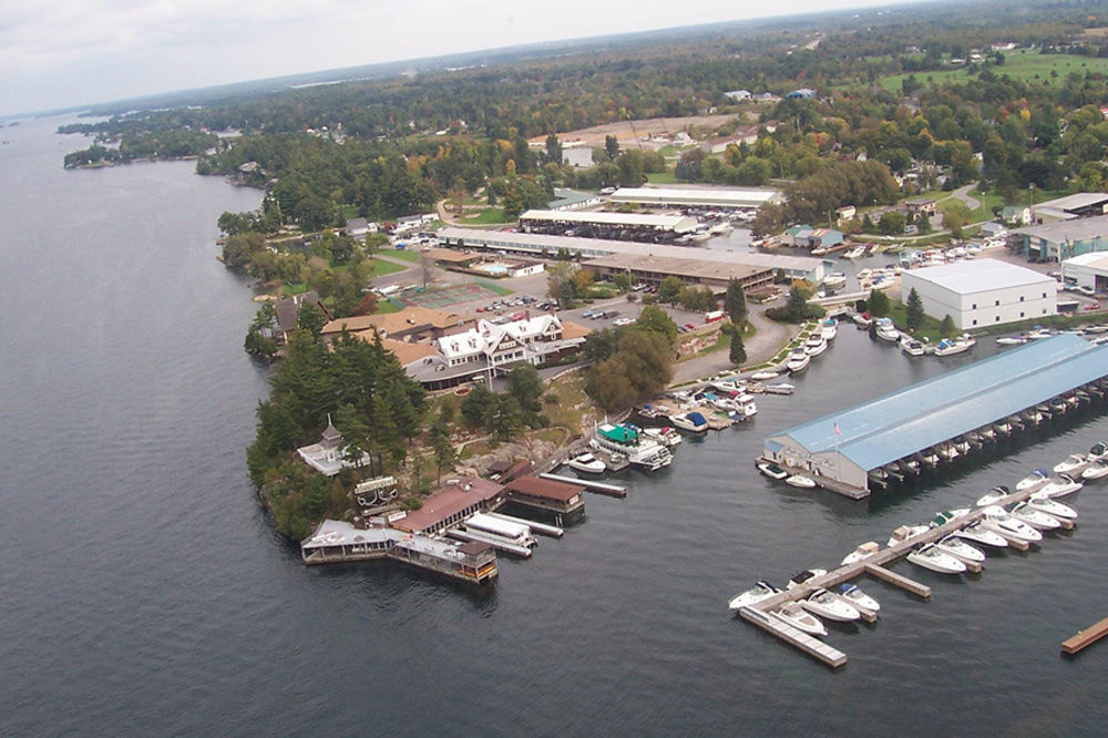 Bonnie Castle & Marina
